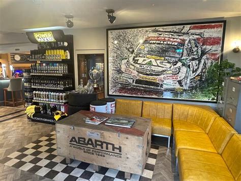 THE PISTON CLUB @ THE STAG (Alcester, Warwickshire) - Hotel Reviews ...