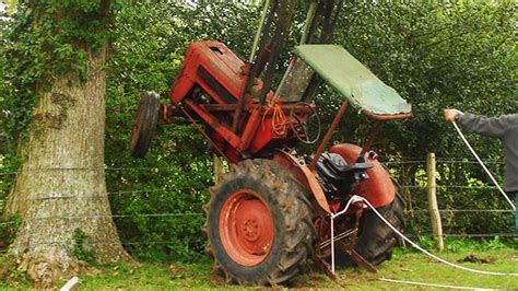 Logging Tractor Mishaps 的图像结果