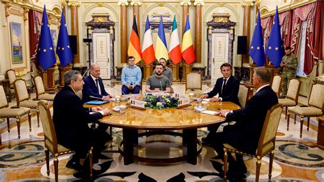 European Leaders Meet With Zelensky in Kyiv - The New York Times