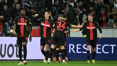 Bayer Leverkusen unbeaten run at 37 after late Schick goals - ESPN