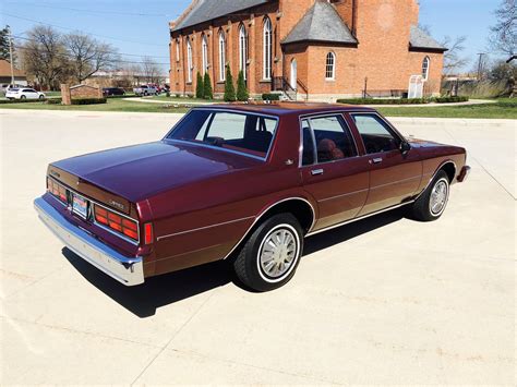 1990 Chevrolet Caprice | Showdown Auto Sales - Drive Your Dream