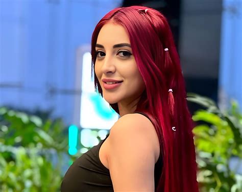 Jessica Sodi: Breaking Boundaries And Inspiring Fans