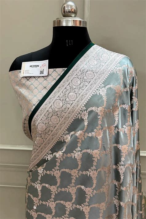 Bottle Green Scorpion Jaal Katan Silk Banarasi Saree – Mohsin Textiles