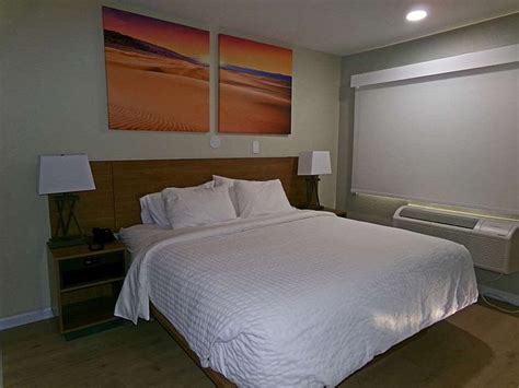 CLARION POINTE RIDGECREST NEAR CHINA LAKE NAVAL STATION - Motel Reviews ...