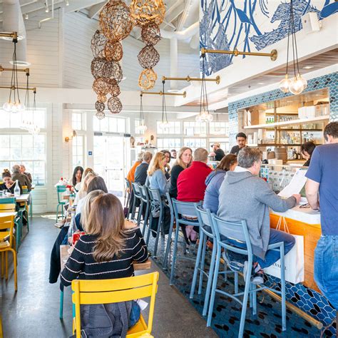 Larkspur Landing - Hog Island Oyster Bar and Restaurant