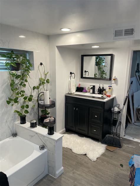 Basement Bath 的图像结果