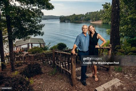 Don Christian and Janell Ellis standing on their new lake house... News ...