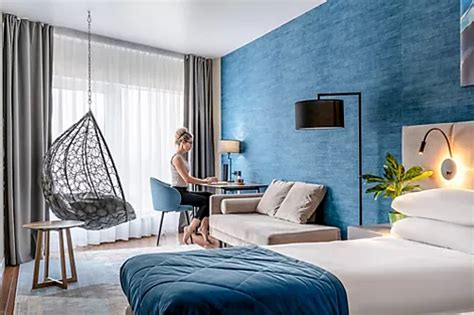 Book a hotel for a family holiday or business trip | Novotel