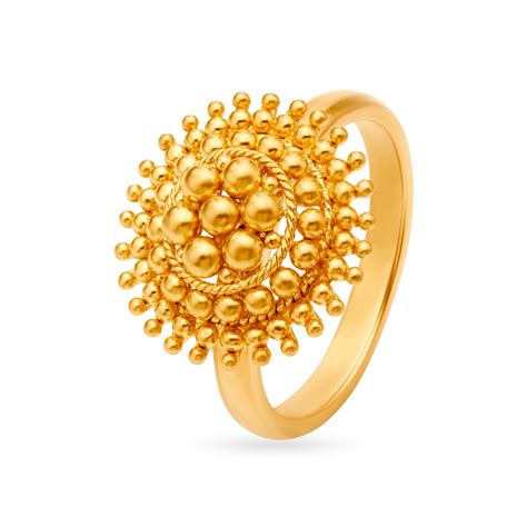 Majestic Rawa Work Gold Finger Ring