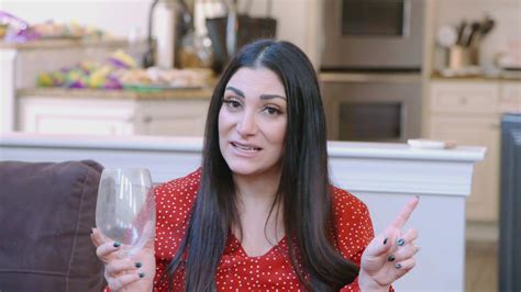 Deena's All Star Family Fun Dinner - Jersey Shore: Family Vacation S06 ...