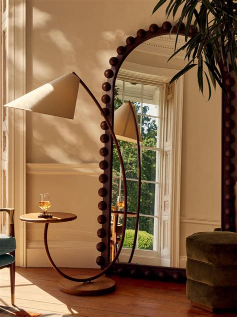 Stylish Floor Lamp With Leaves To Upgrade