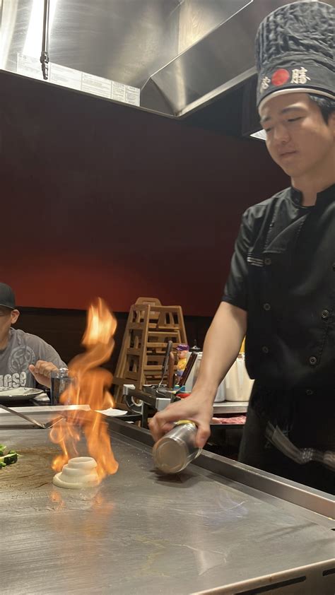 Hawaii Mom Blog: Kizuna Japanese Steakhouse & Sushi