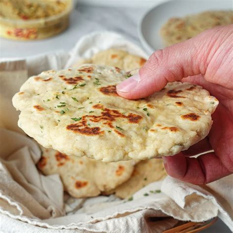 Quick Naan Bread Without Yeast (Only 3 Ingredients!)