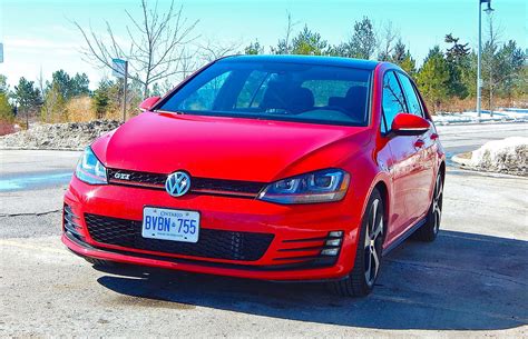 Car Review: 2015 Volkswagen Golf GTI | Driving