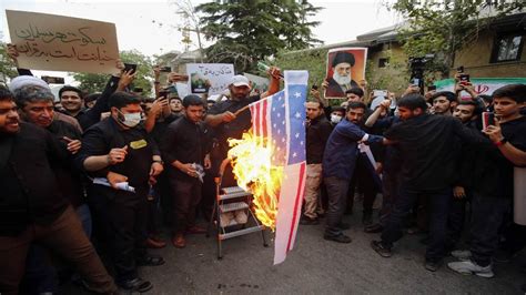 इराक के साथ ईरान और लेबनान में भी कुरान जलाने के विरोध में प्रदर्शन ...