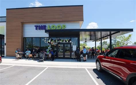 The Loop opens 14th pizza, burgers restaurant at World Golf Village