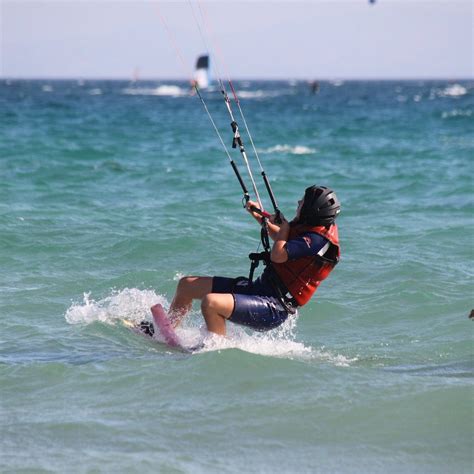 OSCAR KITE PIRATAS - FREEDOM KITE SCHOOL (2025) All You Need to Know ...