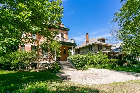 611 North Oak Park Avenue, Oak Park, IL 60302