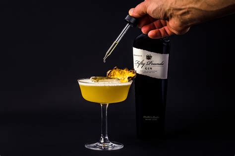 What are bitters and why should you start using them in your cocktails ...