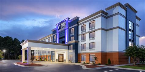 Holiday Inn Express Fayetteville – Fort Bragg by IHG