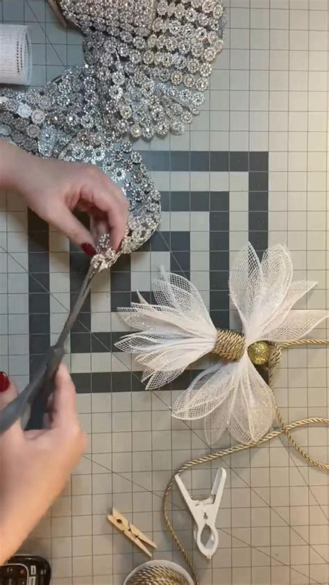 Deco Mesh Angel Wing Tutorial 的图像结果