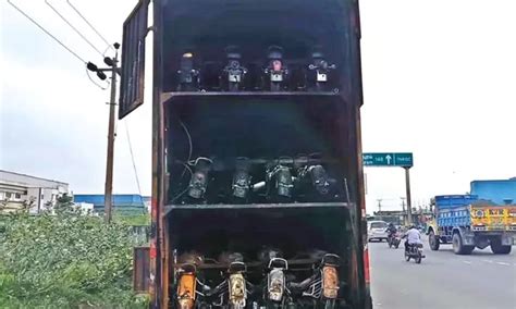 20 bikes gutted in lorry fire
