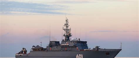 Download wallpaper Baltika, minesweeper, project 12700, Ivan Antonov ...