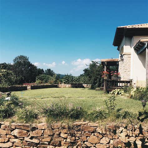 Village 的图像结果