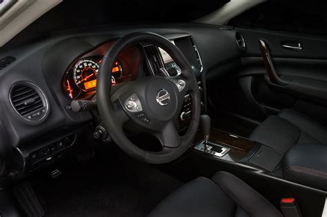 2011 Nissan Maxima US pricing