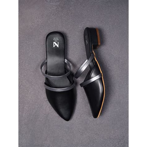 Buy The Madras Trunk Black Harley Mules Heels Online