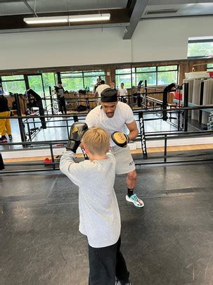 Boxing Kid 的图像结果