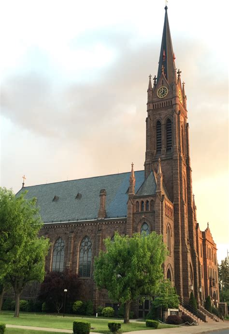 St John the... - St John the Baptist Roman Catholic Church