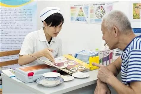 护理专科门诊：一个亟待发展的领域__中国医疗