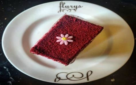 Hit Up These Classic Kolkata Bakeries For Delightful Cakes, Bakes & A ...
