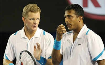 Bhupathi-Knowles advance to Dubai quarters | Tennis News - Times of India