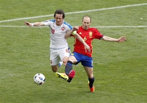 Euro 2016 highlights: Watch Gerard Pique score the winner for Spain ...