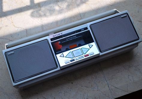 索尼 SONY CFS-11 单卡收录机 – Lark Club