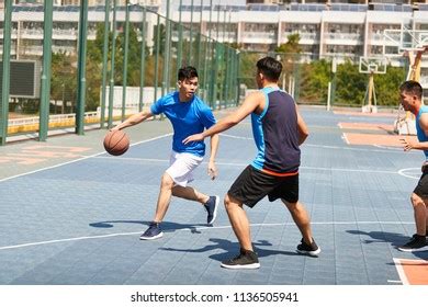 Playing Basketball 的图像结果