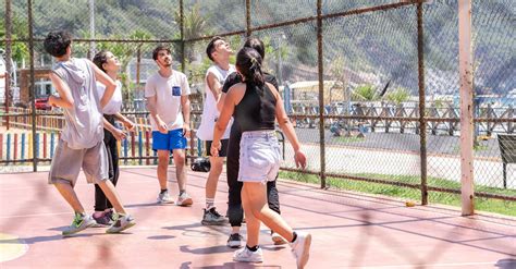 Playing Basketball 的图像结果