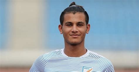 Delhi High Court allows Anwar Ali to play competitive football until ...