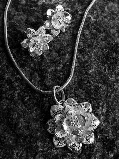 Silver Pendant online for women | Silverlinings | Handmade Filigree