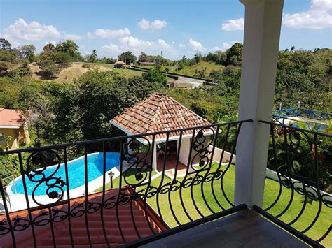 PANAMA OESTE SAN CARLOS TWO STORY HOUSE IN VALLE VILLAGE