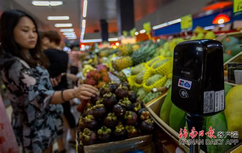 赞！三亚设72家平价蔬菜供应点 市民在家门口买到放心菜_海南频道_凤凰网