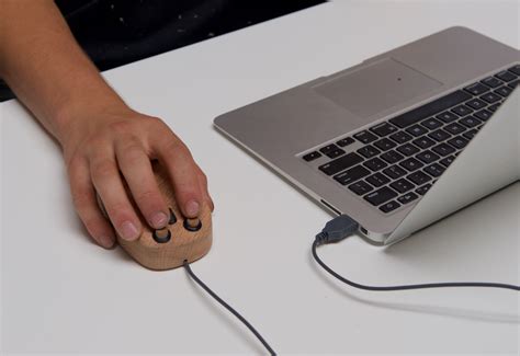 Wooden Computer Mouse 的图像结果