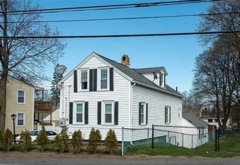9 South St, Shrewsbury, MA 01545 | Homes.com