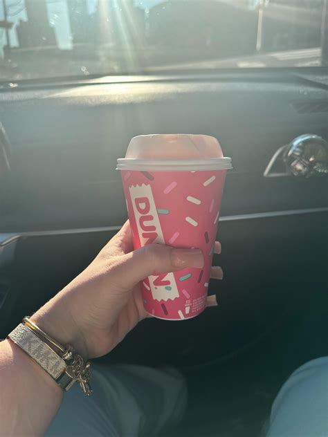 Pink Velvet tastes like nothing????? : r/DunkinDonuts