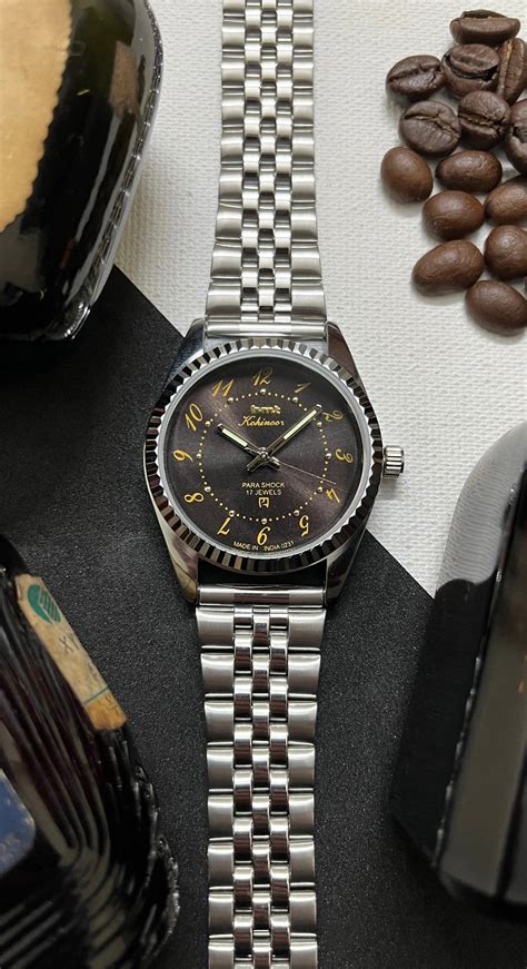 Fluted HMT Kohinoor - BLACK ‘Drunken Numbers’ Dial – watchtopia.in