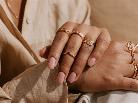 How to Care for Your Anti-Tarnish Jewelry: A Complete Guide – StyleBuzz