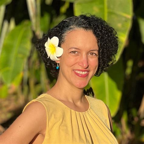 Amazon.in: Erica Ridley: books, biography, latest update