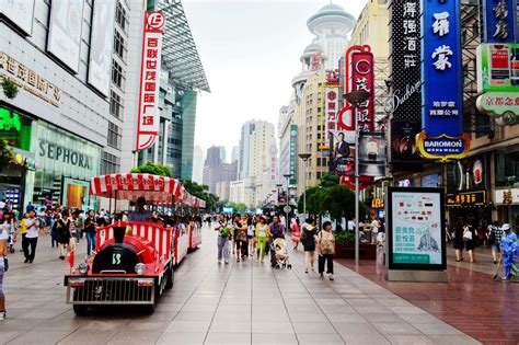 上海南京路步行街攻略-南京路步行街门票价格多少钱-团购票价预定优惠-景点地址图片-【携程攻略】